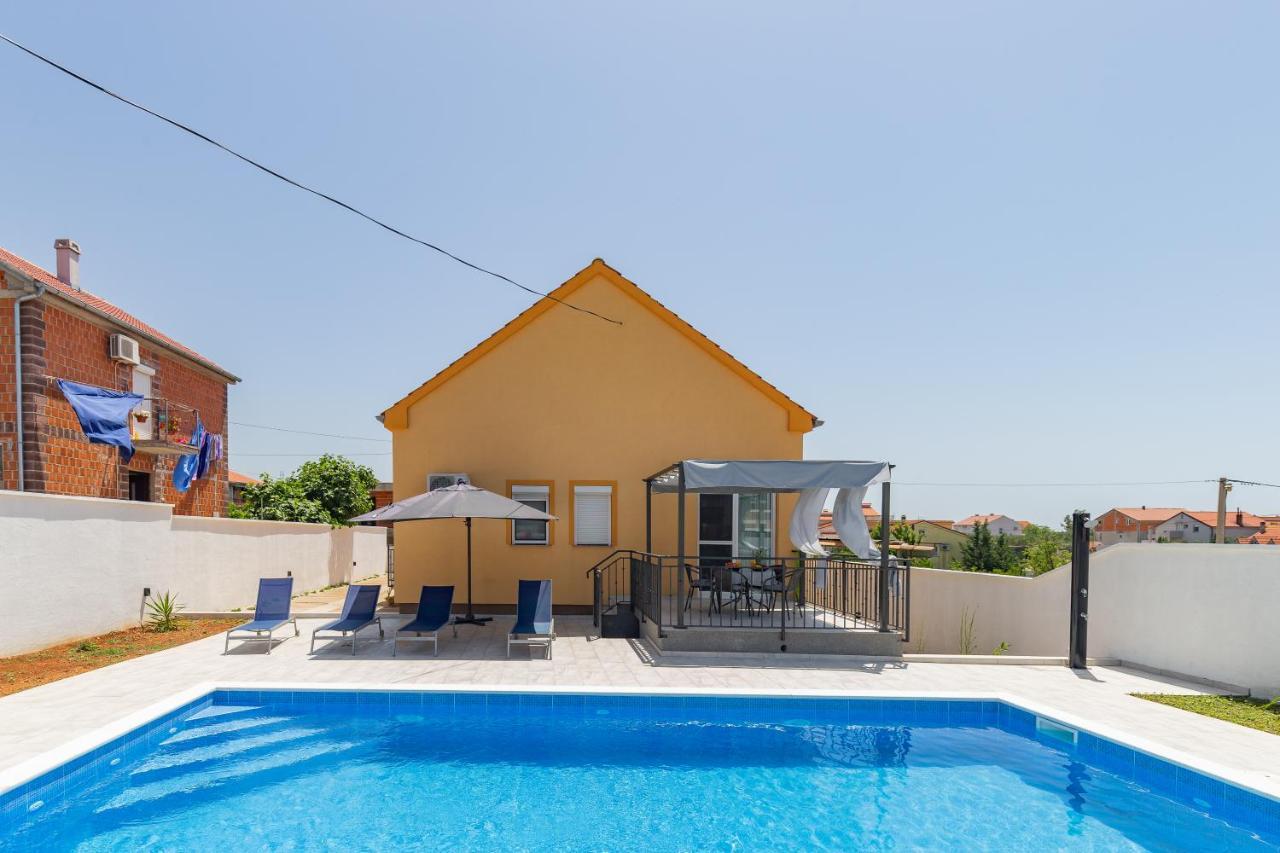 Family And Friends Private Heated Pool With Jacuzzi Willa *