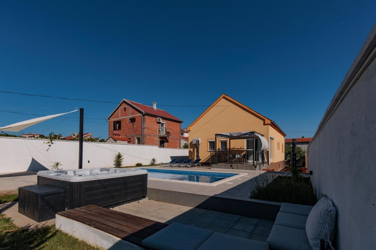 Family And Friends Private Heated Pool With Jacuzzi * Zadar