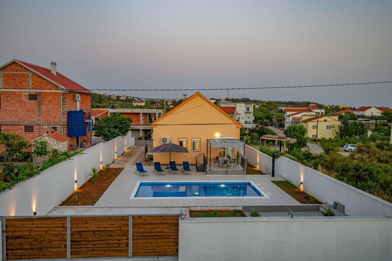 Villa Family And Friends Private Heated Pool With Jacuzzi *